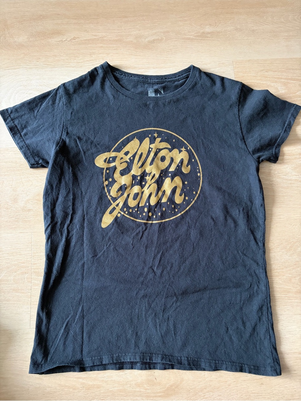 Elton John Black & Gold Rocket Logo Graphic T-Shirt M